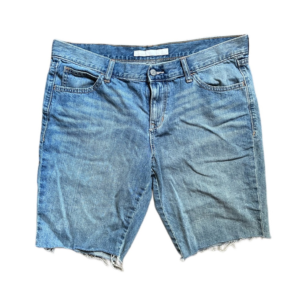 Thrifted OLD NAVY jorts.